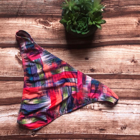 Bikini Bottoms - Picture 2 of 5